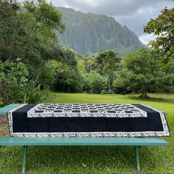 Malaysian Batik Tablecloth Tapestry Rectangle and Set Of 6 Cloth Napkins Set - Picture 14 of 16